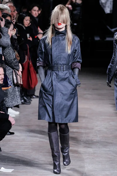 Look 7